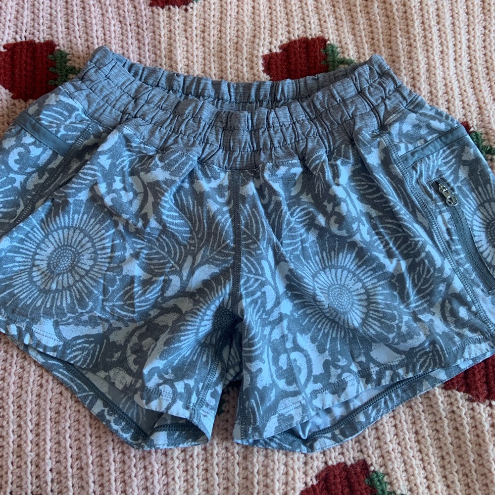 Ladies Lulu running shorts